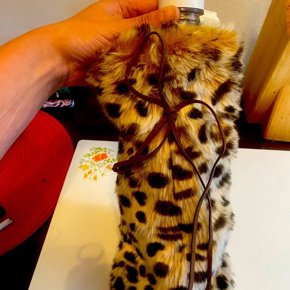 💕🐆Wine Bottle Cozy🩷 - Picture 2 of 6